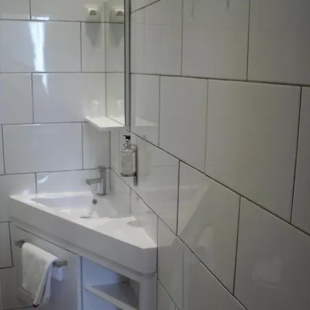 Hotel Le Saint Pierre Des Terreaux 2*