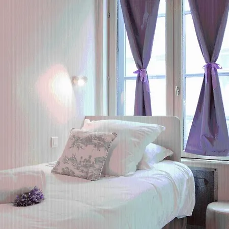 Le Saint Pierre Des Terreaux Hotel 2*